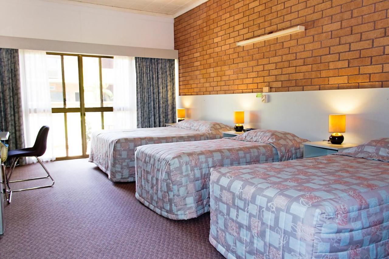 Litchfield Outback Resort Batchelor Экстерьер фото